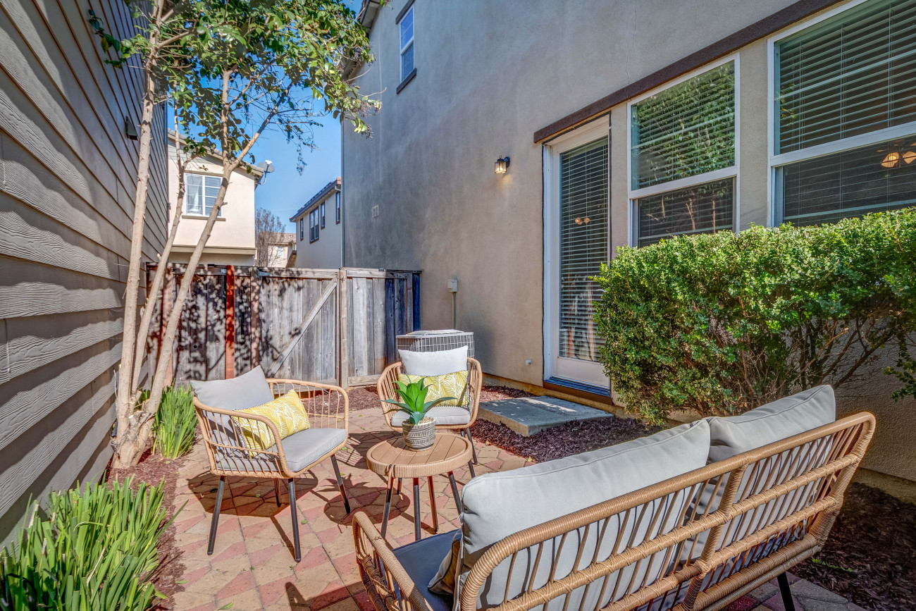 1652 Glenmore-44.jpg